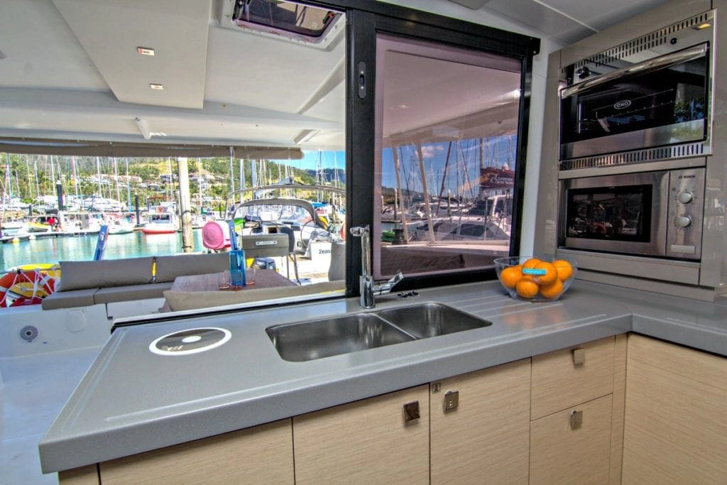 Mandala Fountaine Pajot Lucia 40 — image 4