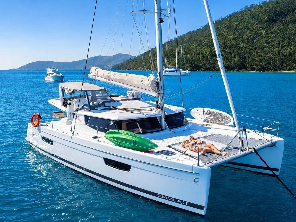 Elandra, a catamaran chartered by Cumberland Charter Yachts