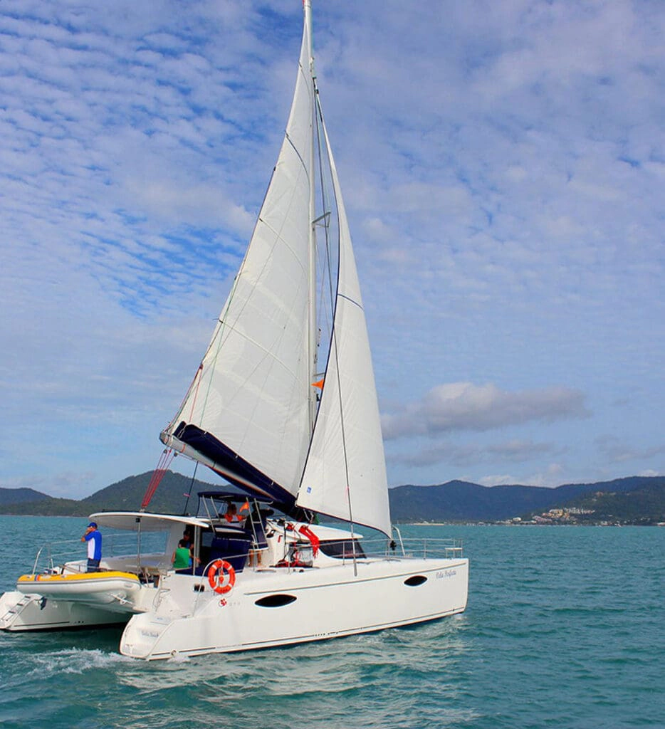 "Vela Perfecta" Fountaine Pajot 44 — image 2