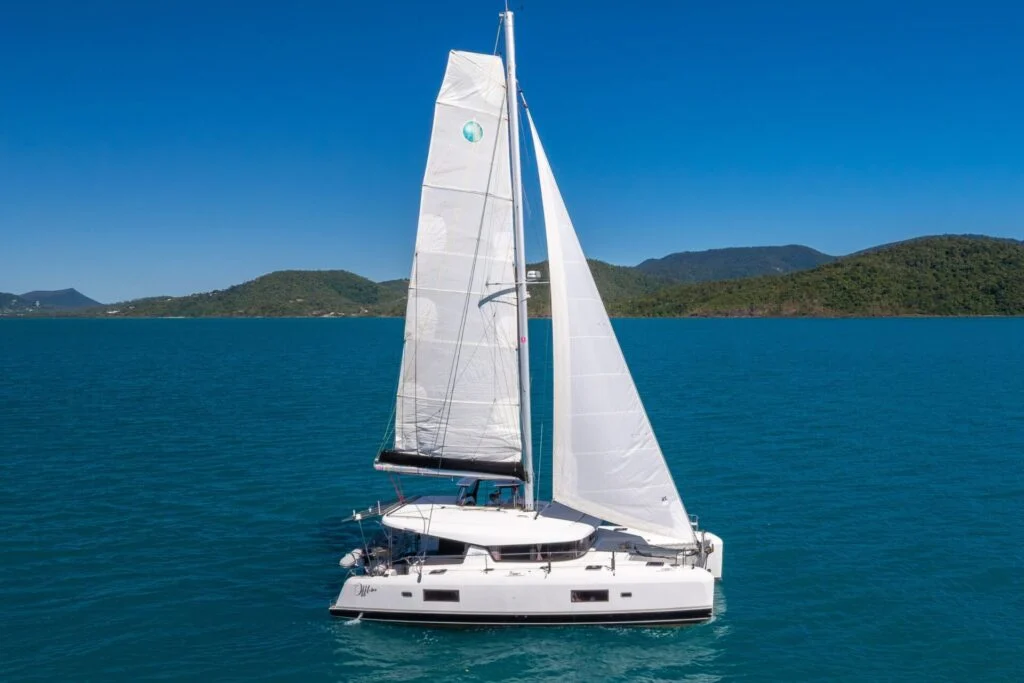 Offline, a catamaran chartered by Whitsunday Escape
