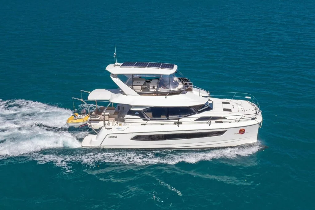 Silk Road, a catamaran chartered by Whitsunday Escape