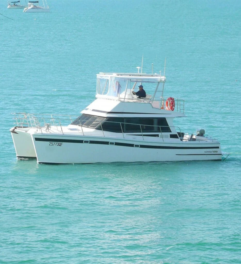 Mojo — Scimitar 1010, a catamaran chartered by Charter Yachts Australia