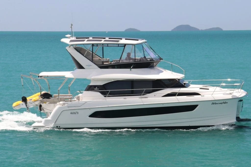Macushla, a catamaran chartered by Whitsunday Escape
