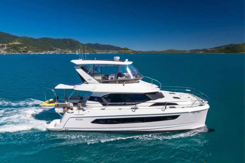 Why Knot, a catamaran chartered by Whitsunday Escape